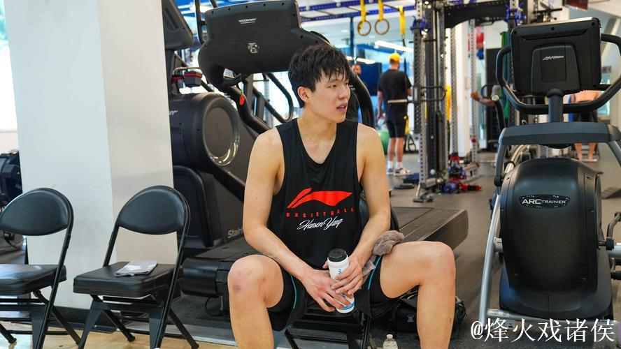 杨瀚森:这场表现一般般,发展联盟能帮助我保持好状态 杨瀚森:这场表现一般般,发展联盟能帮助我保持好状态